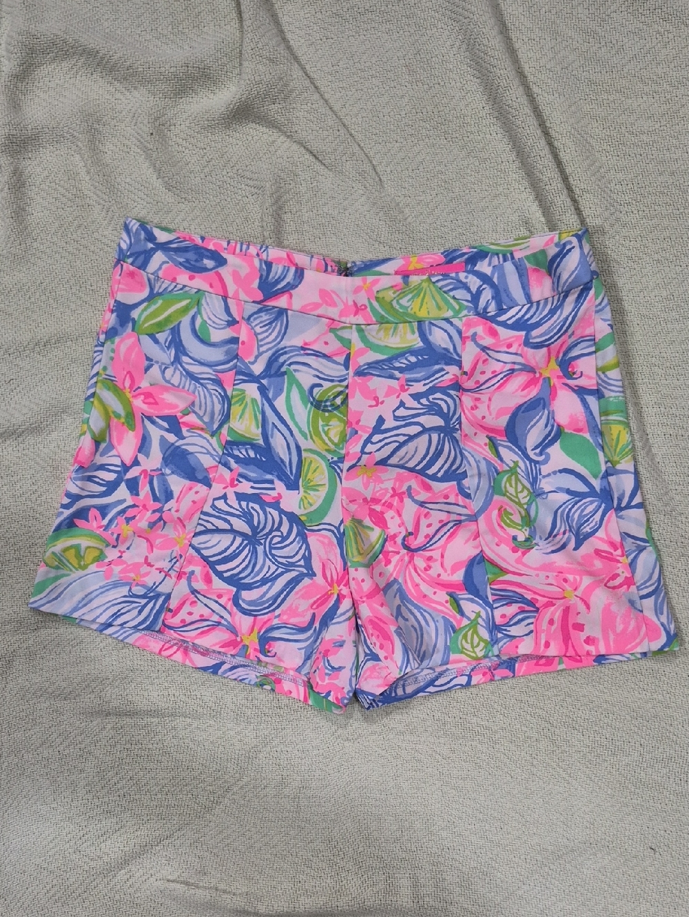 NWT Lilly Pulitzer Shorts Sz 8